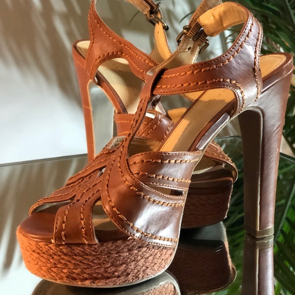 Lauren Conrad Platform Heeled Sandals - Picture 6 of 8